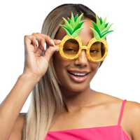 FESTIVE PINEAPPLE GLASSES THE IDEAL PARTY ACCESSORY FOR EVENINGS