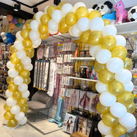 ARCHE DE BALLONS LATEX – SPIRALE OU DOMINO (2 À 4 COULEURS)