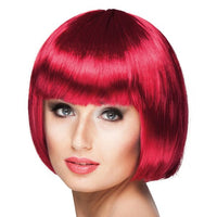 PERRUQUE CABARET RUBIS - L'ACCESSOIRE DE FÊTE INCONTOURNABLE