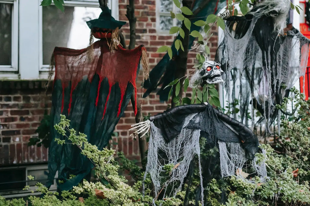 Halloween Decoration: Terrifying Ideas for a Memorable Party 