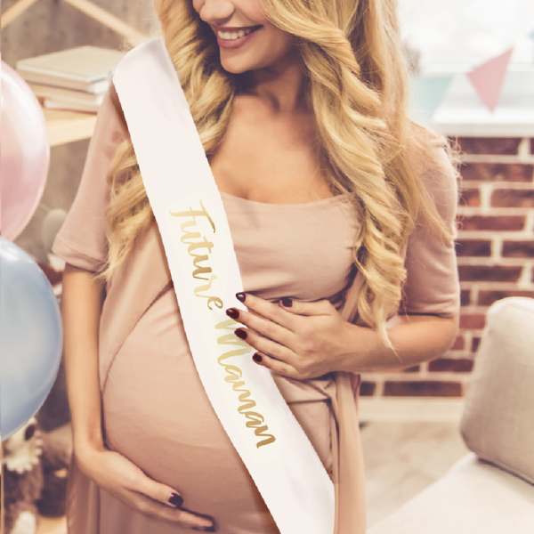 “FUTURE MOM” SCARF 