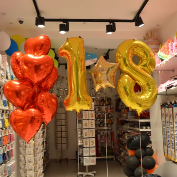 GOLD NUMBER 8 BALLOON 86CM
